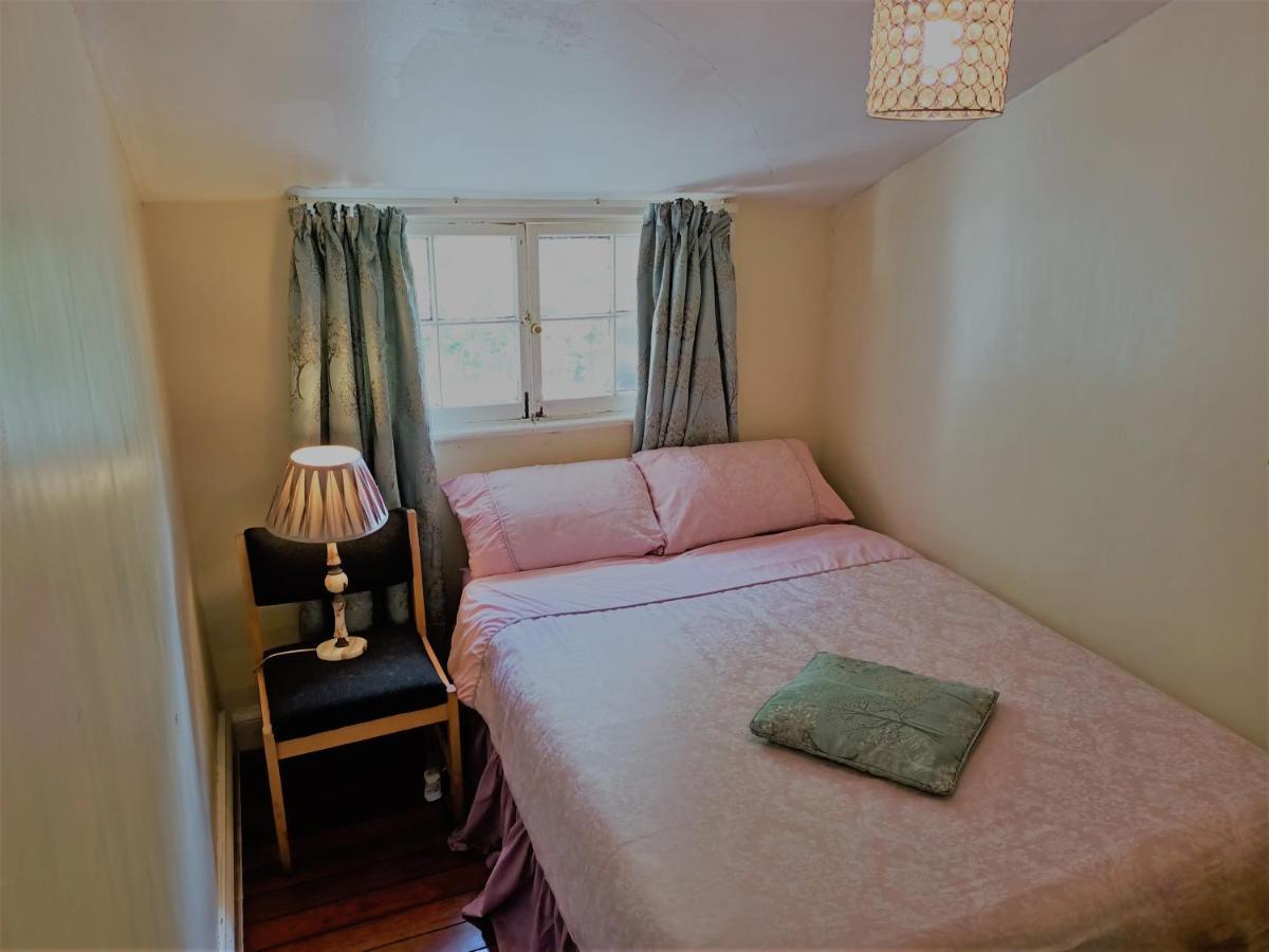 Embassie Backpackers Albergue *