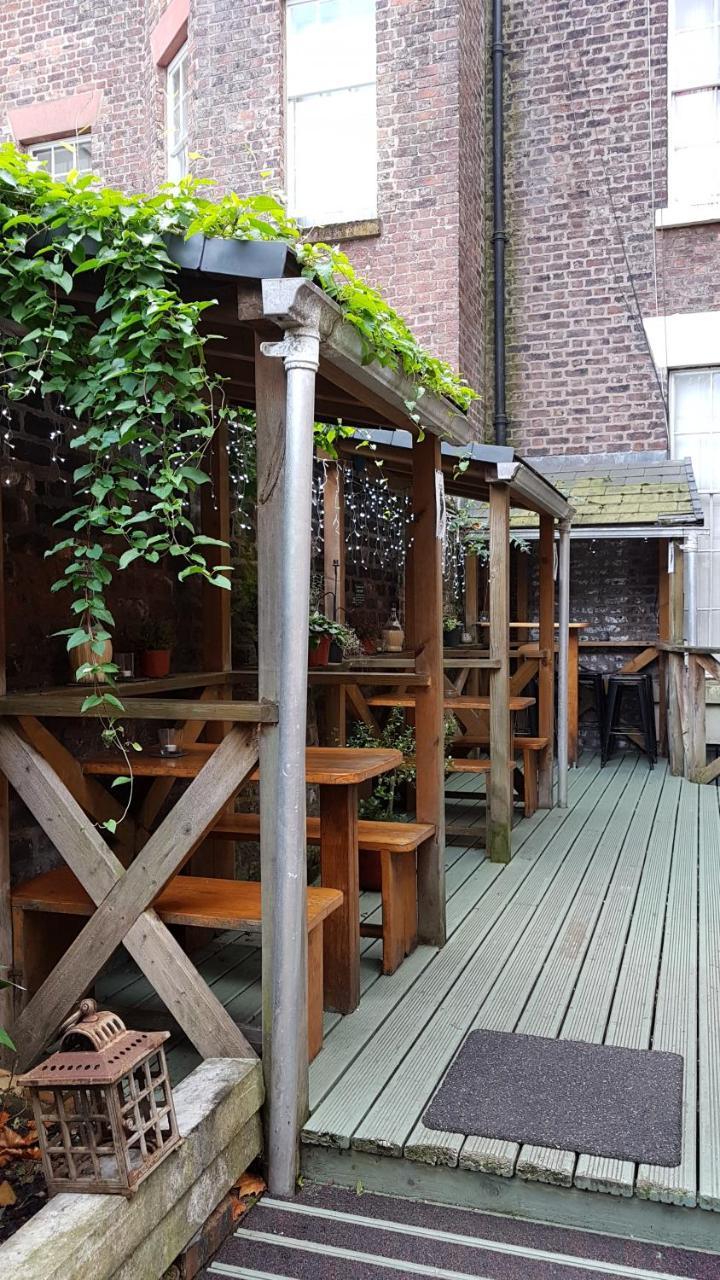 Embassie Backpackers Albergue Liverpool